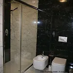 מלון Boutique Kotoni טיראנה