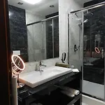 מלון Boutique Kotoni 4*
