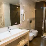 מלון Boutique Kotoni 4*