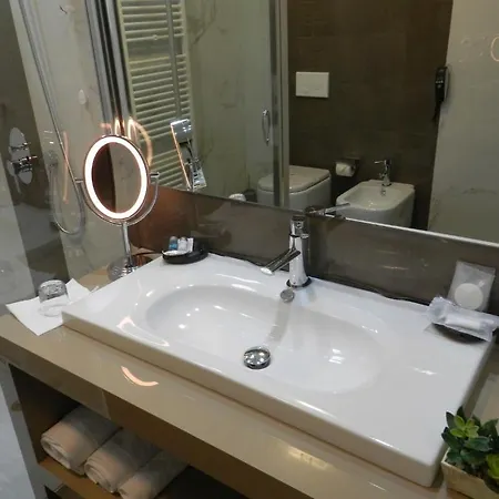 Boutique Kotoni ホテル 4*