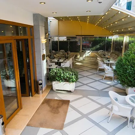 Boutique Kotoni 4*